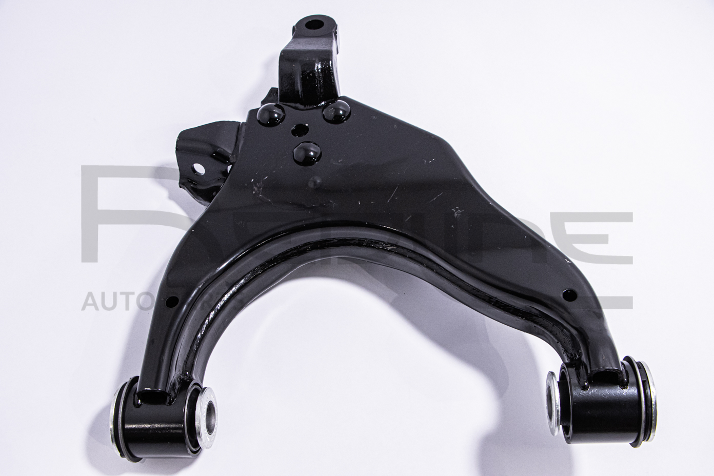 Prednja donja desna viljuška Toyota 4Runner (N18) 11.95 - 07.03 Land Cruiser 90 (J9) 04.95 - 02.03- zamenski rezervni deo