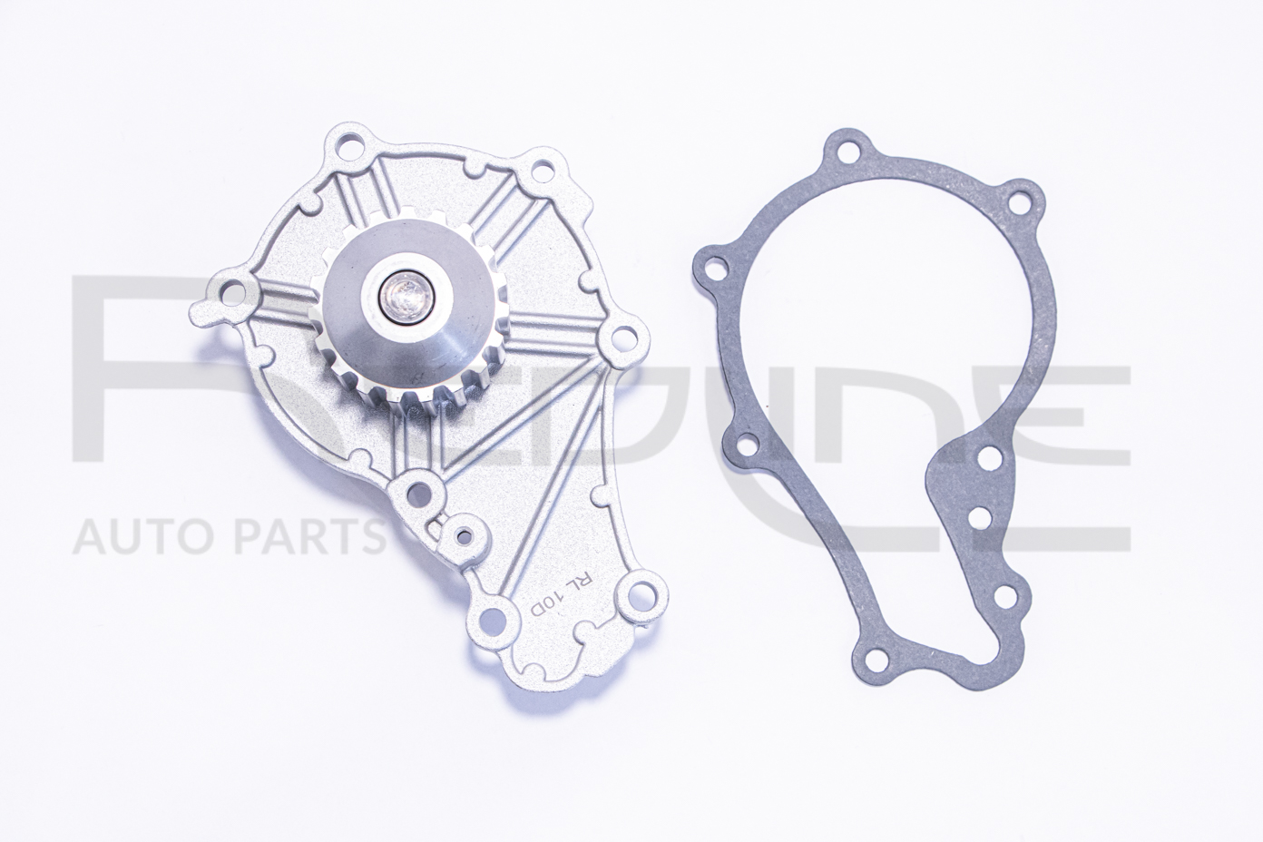 Pumpa rashladne tečnosti Citroen Berlingo 1.6 HDI 75 Citroen C3 II 1.6 BlueHDi 100 Citroen C4 Picasso II 1.6 BlueHDi 120 Ford Fiesta VI 1.6 TDCi-zamenski rezervni deo
